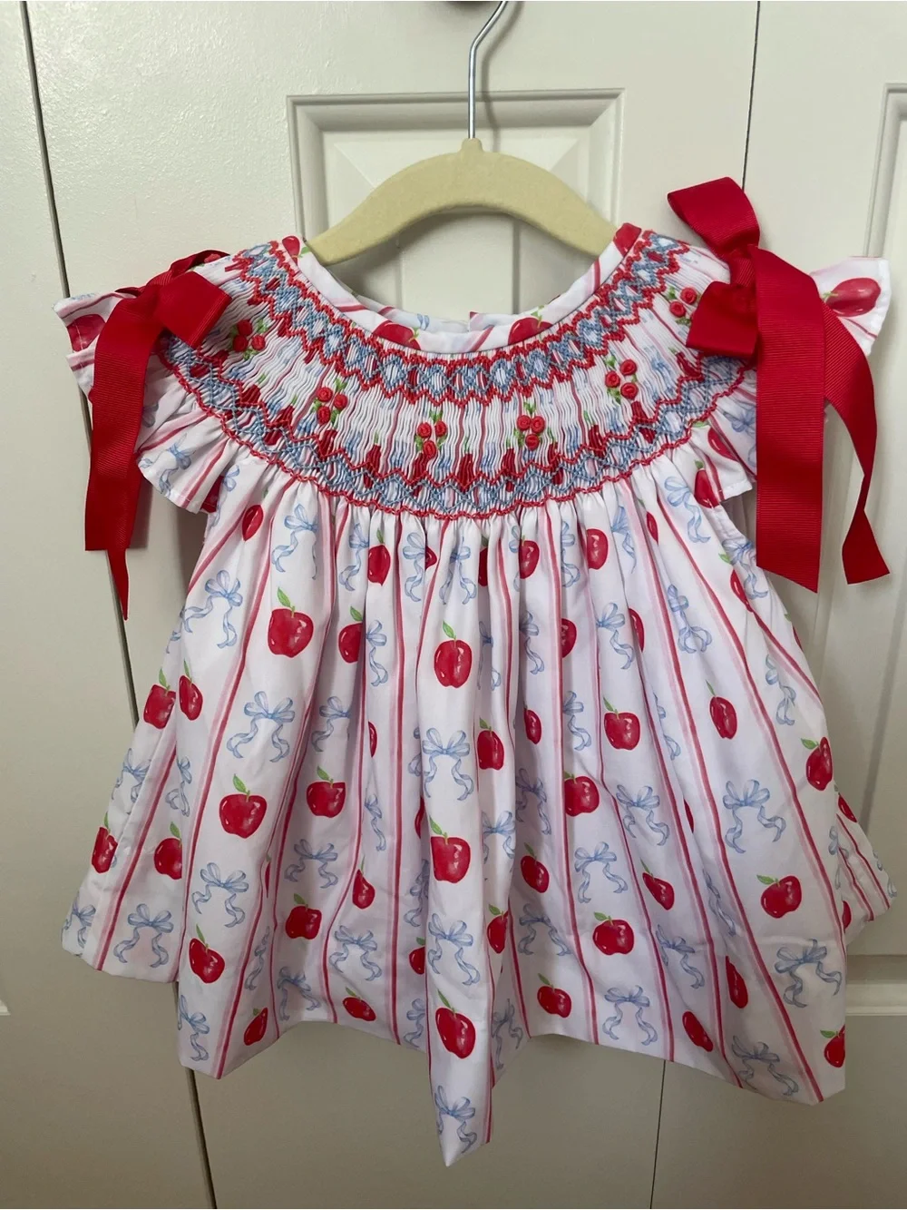 Red Apple Smocked Girls' Dress Top w/ ruffle shorts